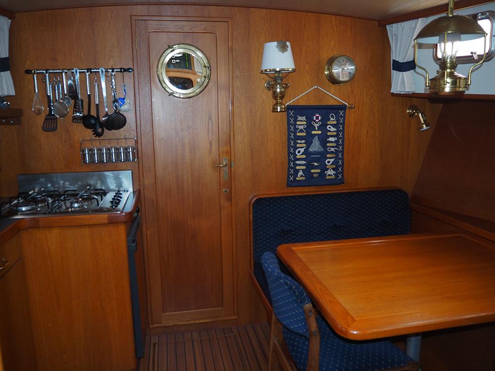 Cabin en avant, H&eacute;bergements